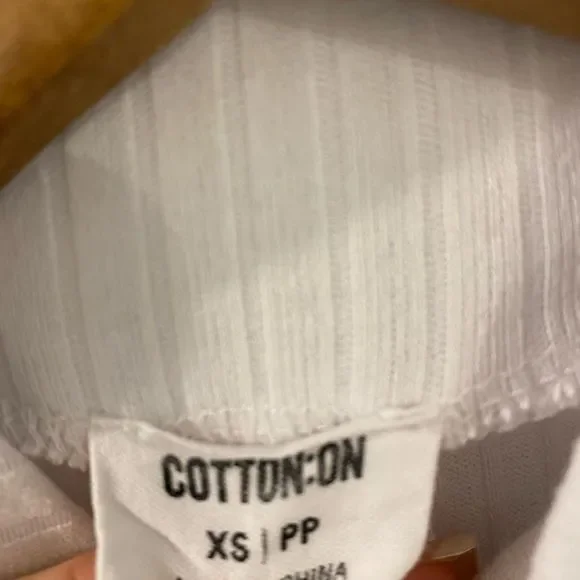 (Sold) Cotton On White Ribbed Turtle Neck Shirt, Womens XS - Picture 5 of 6